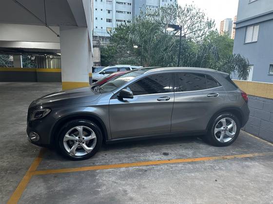 MERCEDES-BENZ GLA 200 1.6 CGI FLEX ENDURO 7G-DCT MERCEDES-BENZ GLA 200 1.6 CGI FLEX ENDURO 7G-DCT